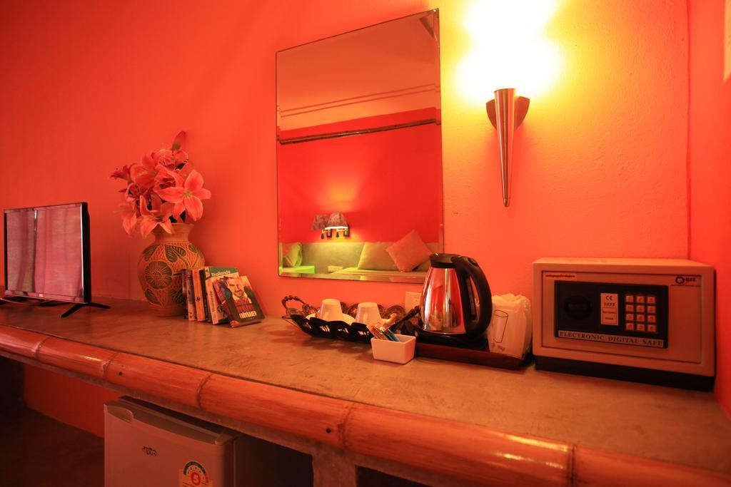 Cha-Ba Bungalow & Art Gallery Koh Lanta Ngoại thất bức ảnh