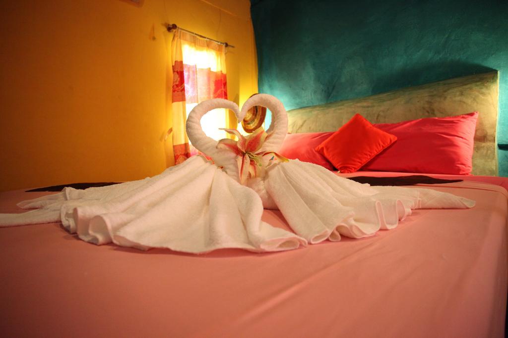 Cha-Ba Bungalow & Art Gallery Koh Lanta Ngoại thất bức ảnh